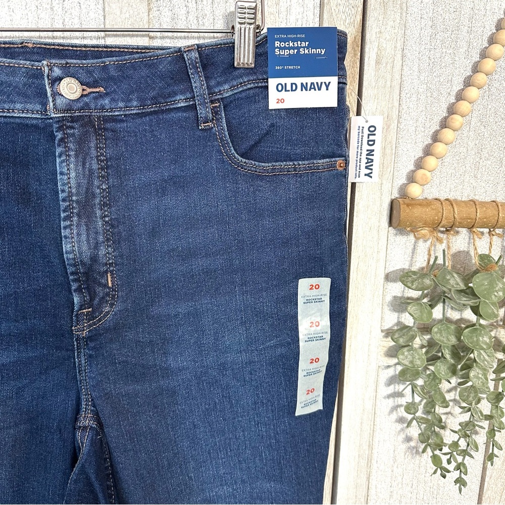 Old Navy Women's Extra High Rise Rockstar Super Skinny Jeans - Dark Blue - Picture 4 of 7